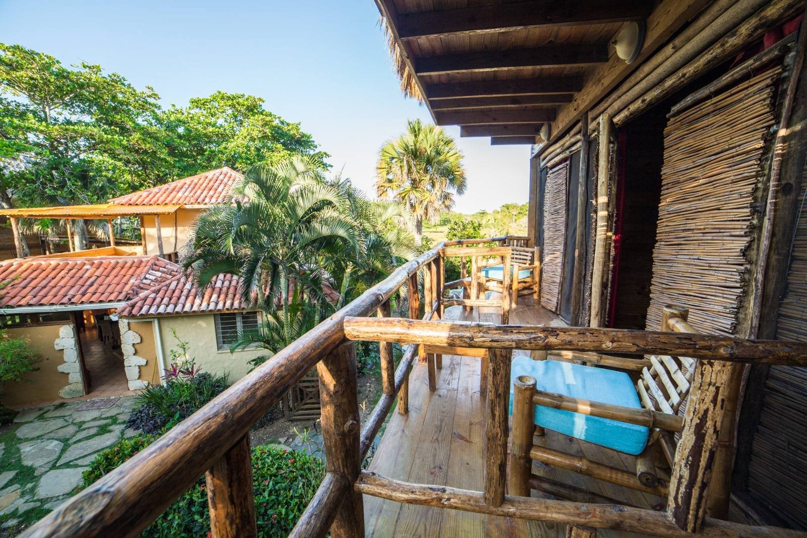 Garden Treehouse wraparound deck